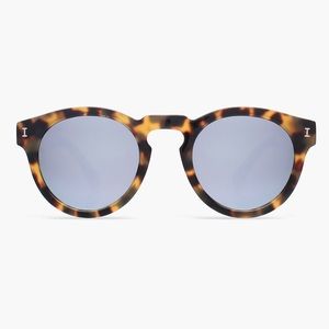 ILLESTEVA LEONARD SUNGLASSES